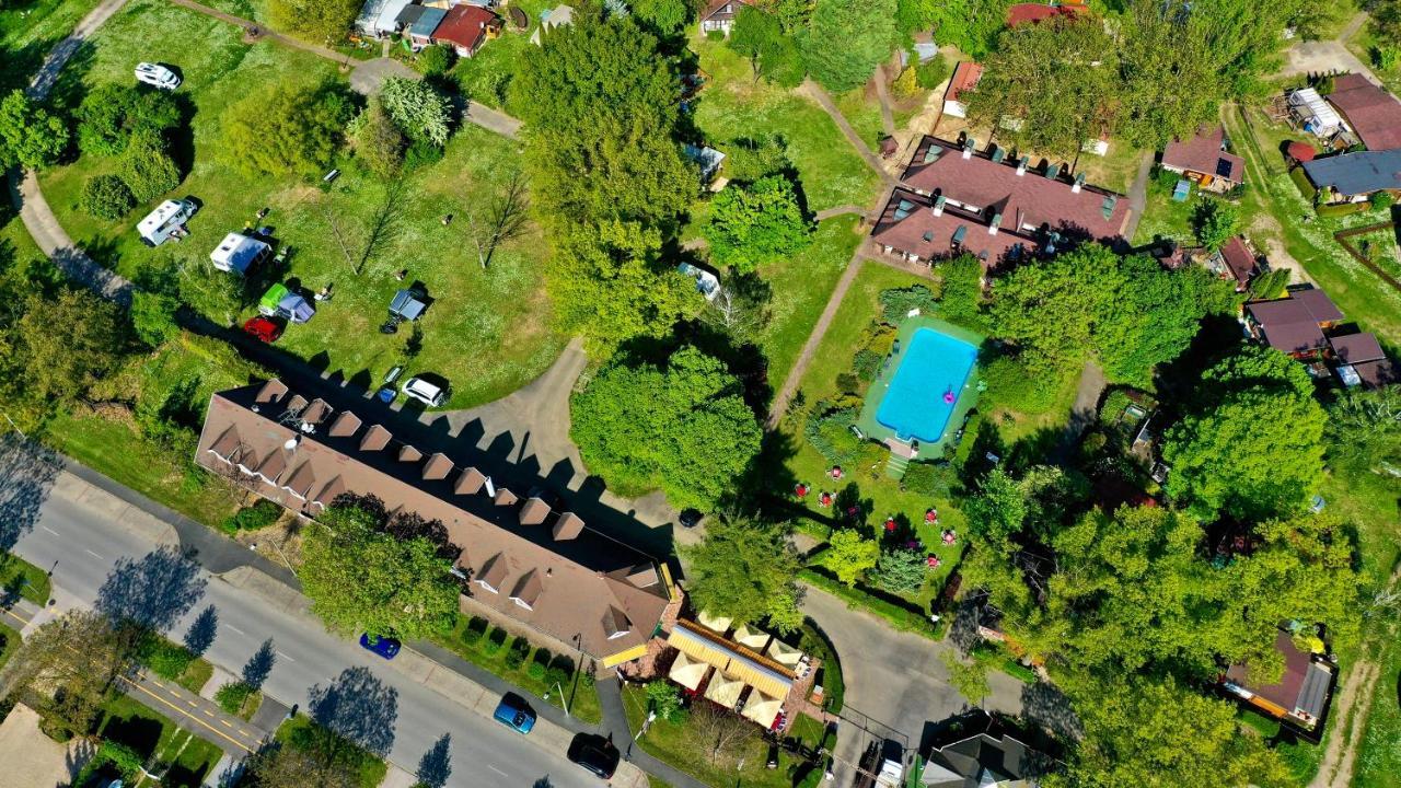 Romantik Camping Es Panzio Bük Exterior foto