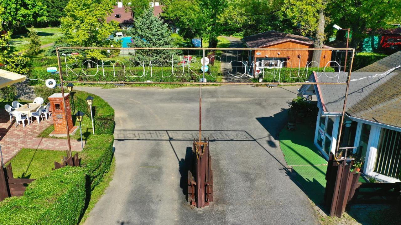 Romantik Camping Es Panzio Bük Exterior foto