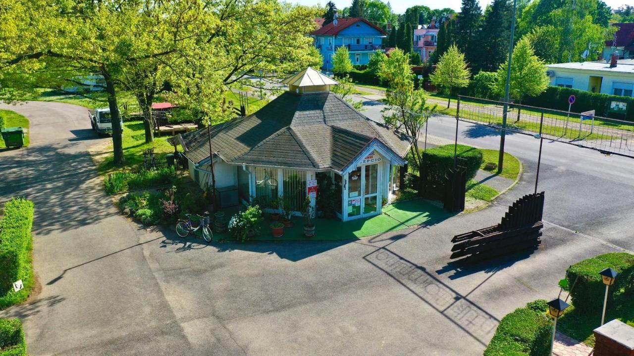 Romantik Camping Es Panzio Bük Exterior foto